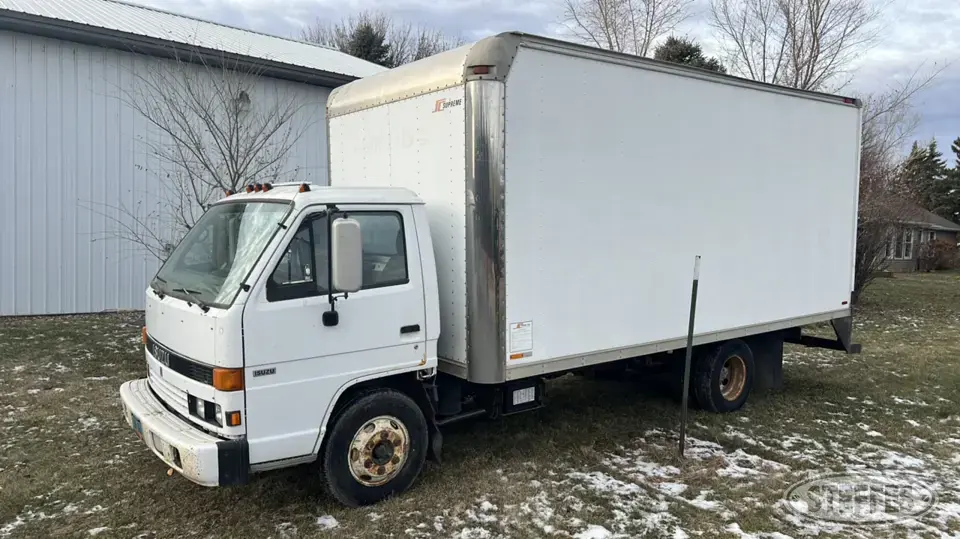 1990 Isuzu NPC7SK Van Truck