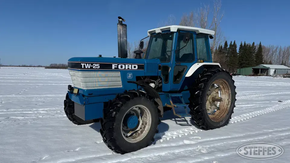 1988 Ford TW-25 MFWD Tractor