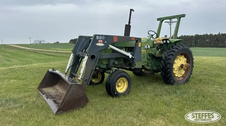 1970 John Deere 4020 2WD Tractor