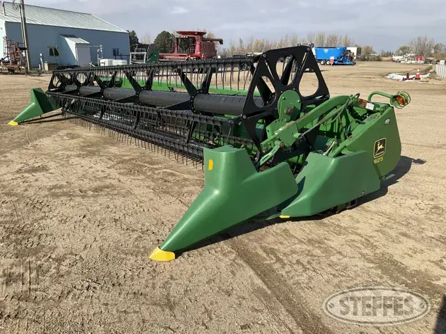 1997 John Deere 925F