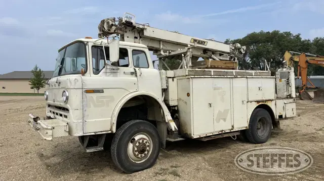 1981 Ford 900