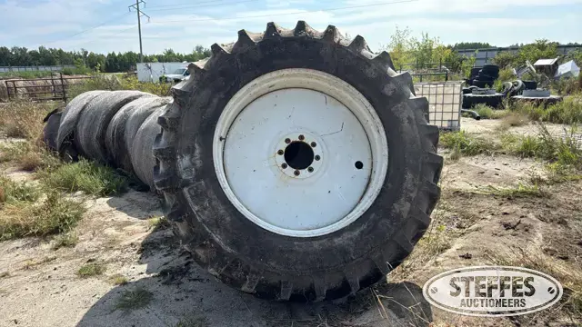 (4) Firestone Radial All Traction DT 520/85R46 tires