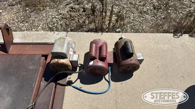 (3) Electric motors
