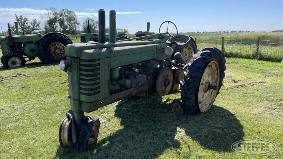 1940 John Deere A Collectible Tractor