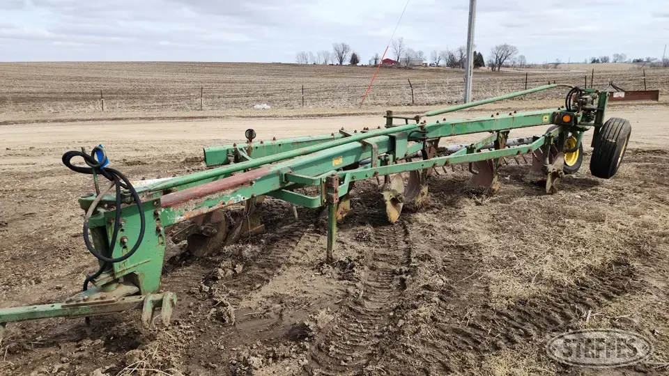 John Deere 450 Plow