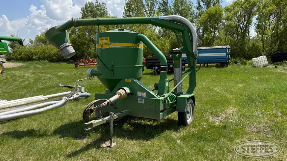 Walinga Agri-Vac 614 Deluxe Pneumatic Grain Equipment