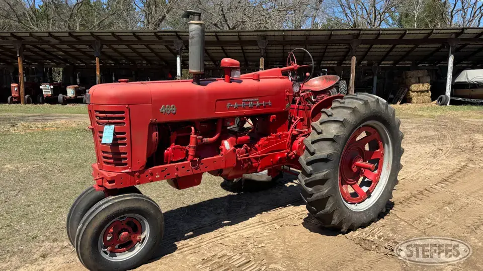 1956 Farmall 400 Collectible Tractor