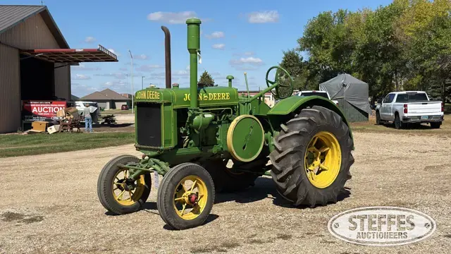 John Deere D
