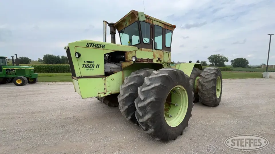 Steiger Tiger ll ST320 4WD Tractor