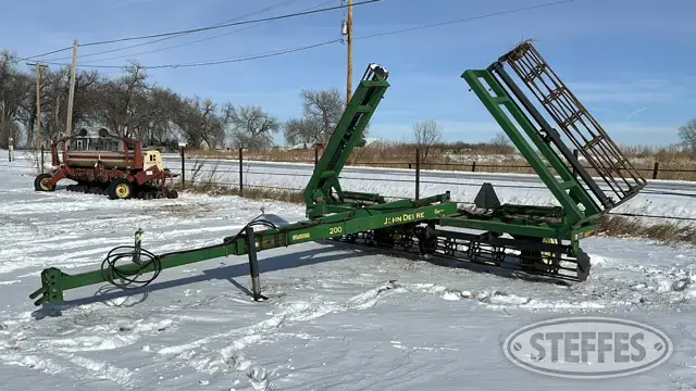 John Deere 200