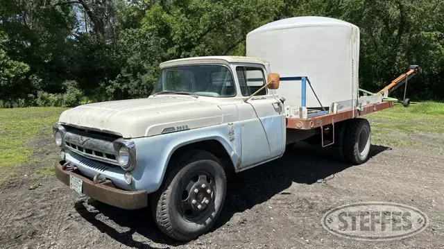 1957 Ford F600