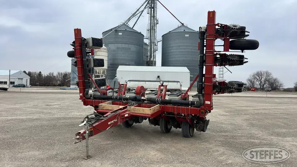 White 6100 12 or More Row Planter