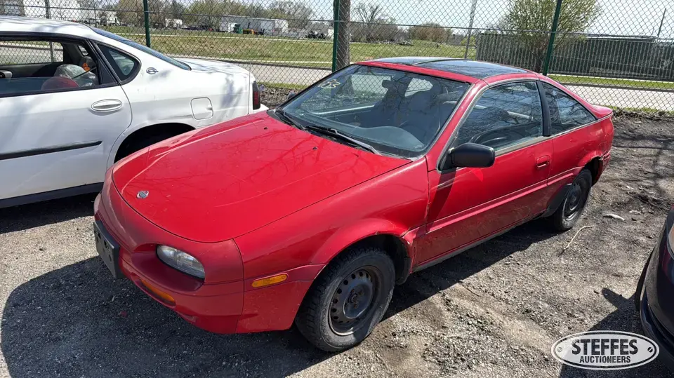 1993 Nissan NX 1600 Car