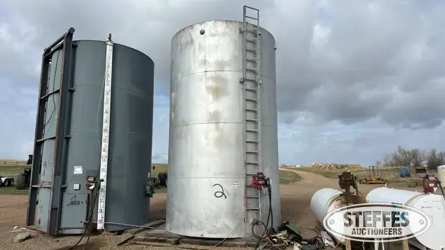 1978 O’Day 400 BBL fuel tank