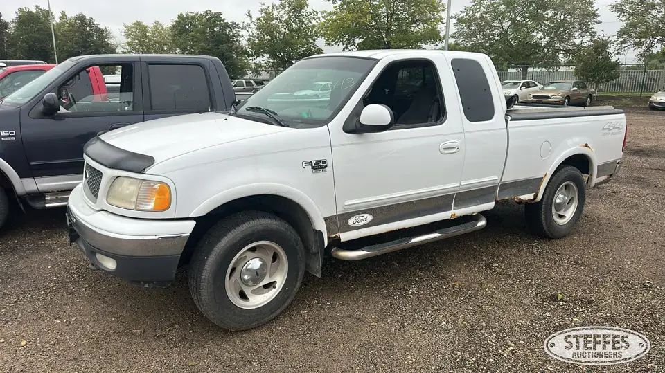 2000 Ford F-150 XLT Half Ton Pickup