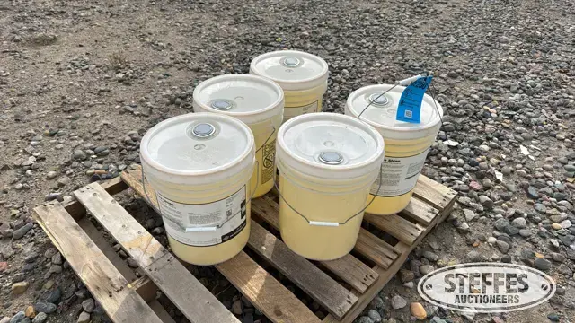 (5) Reliable Plus Tire Shine buckets