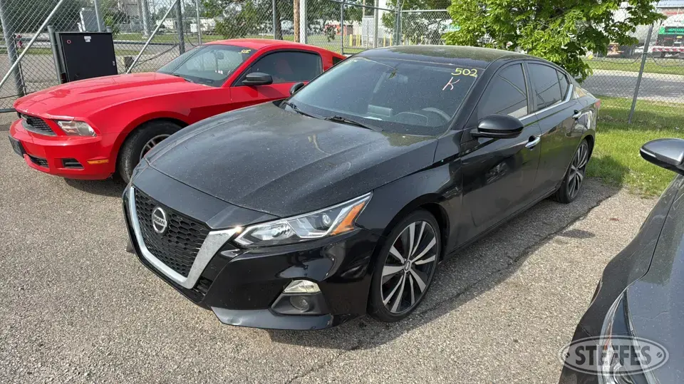 2020 Nissan Altima S Car