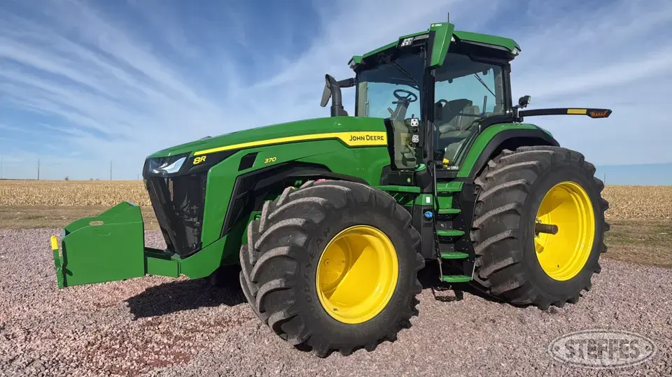2020 John Deere 8R 370 MFWD Tractor