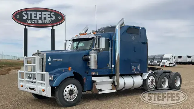 2005 Kenworth W900L