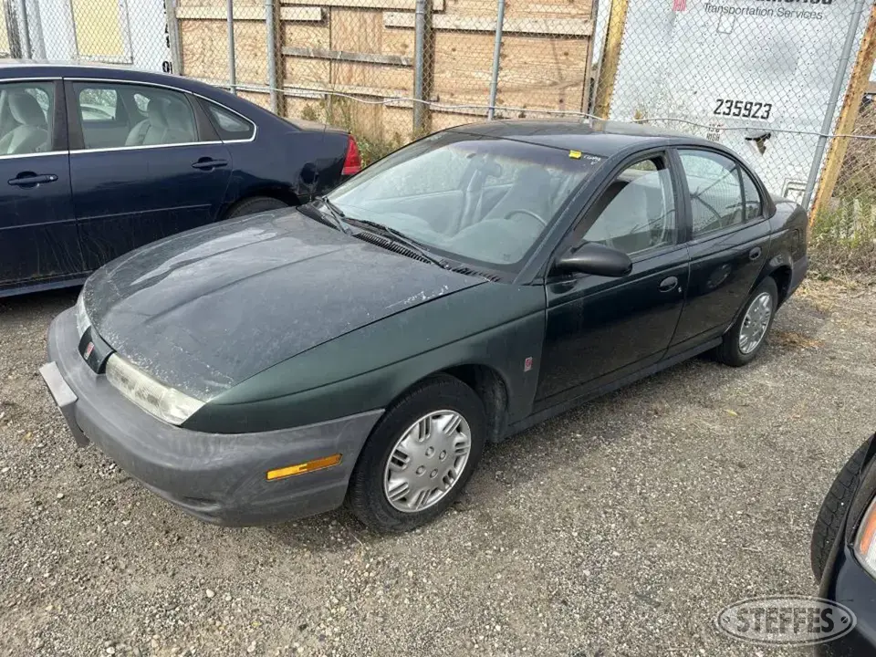 1998 Saturn SL1 Car