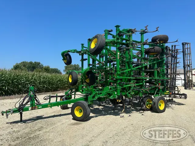 2021 John Deere 2230