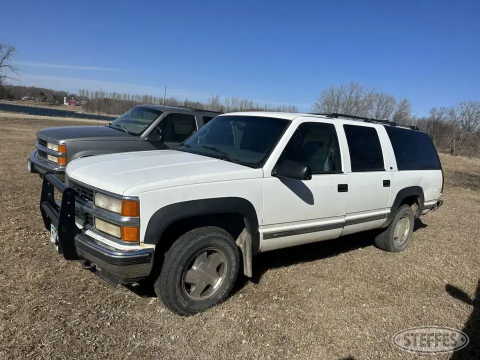 1999 Chevrolet Suburban SUV