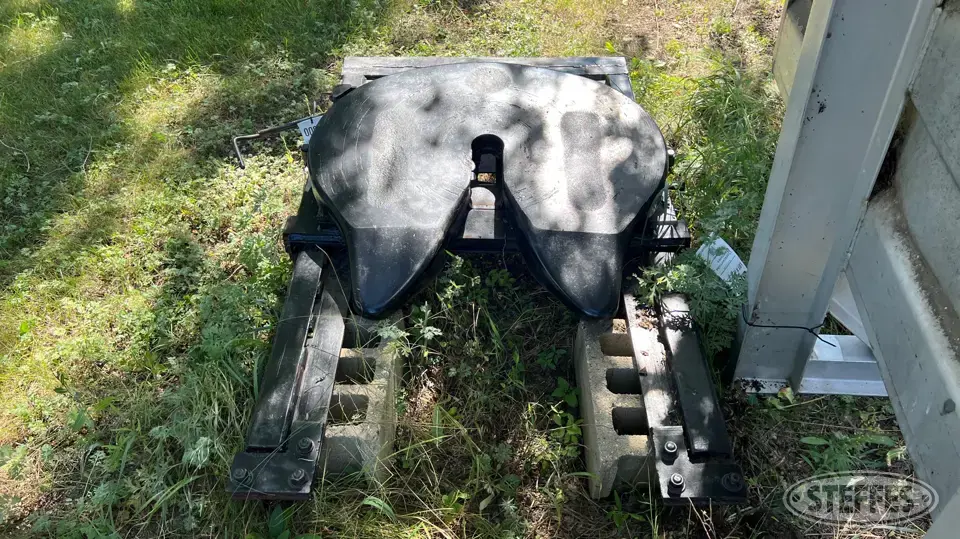 Fontaine Truck-Trailer Part