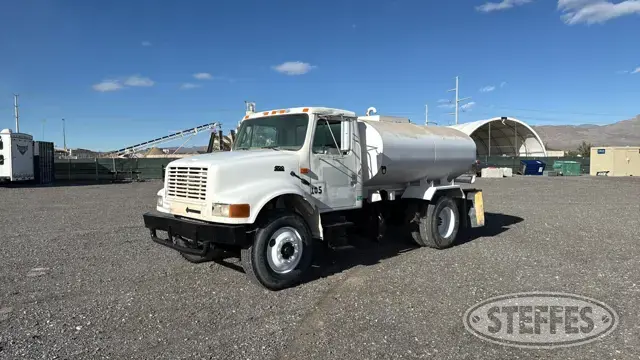 2001 International 4700