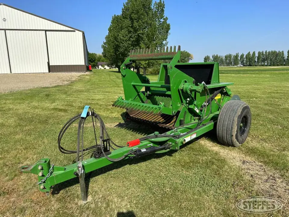 2008 Summers 700 Rock Picker