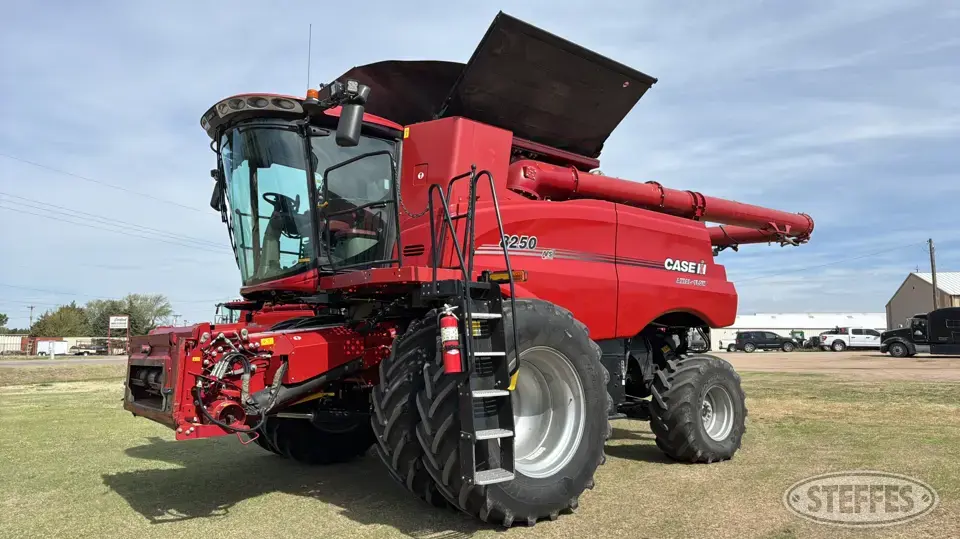 2023 Case IH 8250 Combine