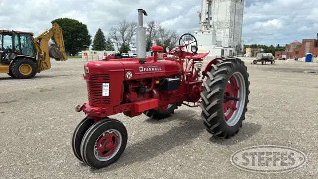 1953 Farmall Super H