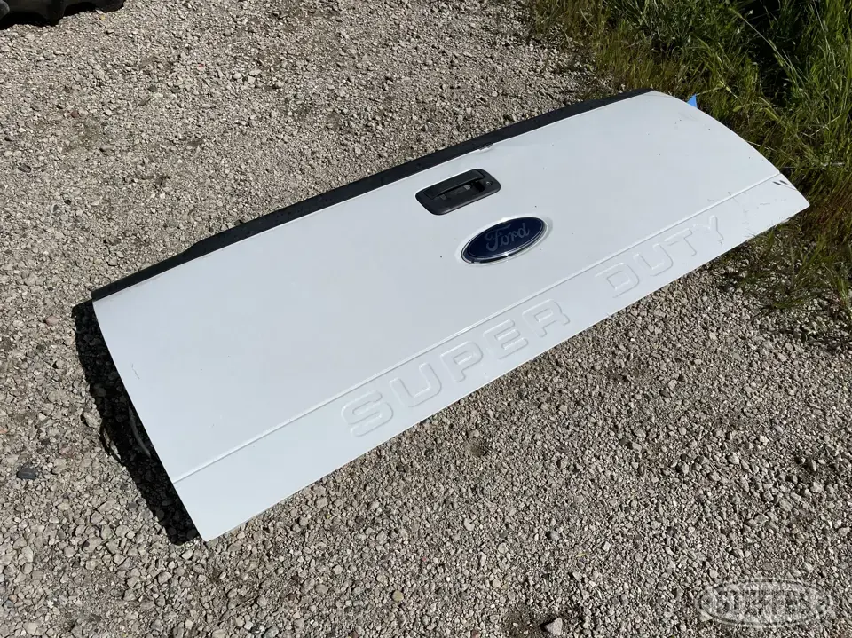 Ford Super Duty Truck-Trailer Part