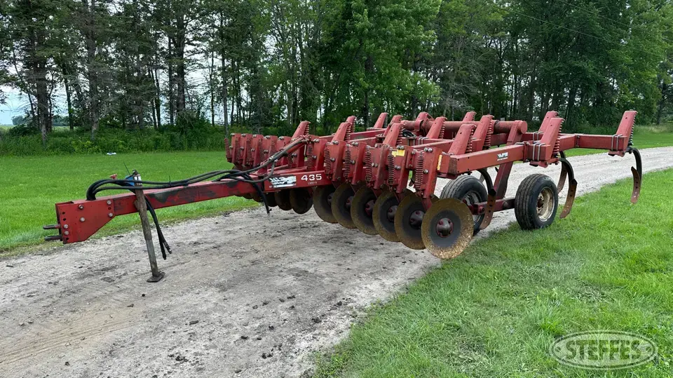White 435 Chisel Plow