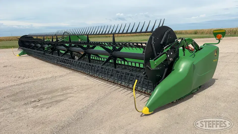 2019 John Deere 740FD Draper Head