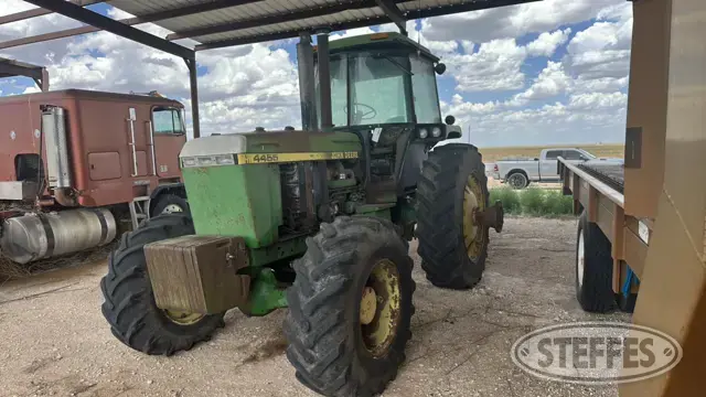 1990 John Deere 4455