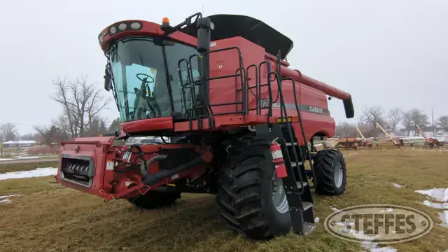 2011 Case IH 8120