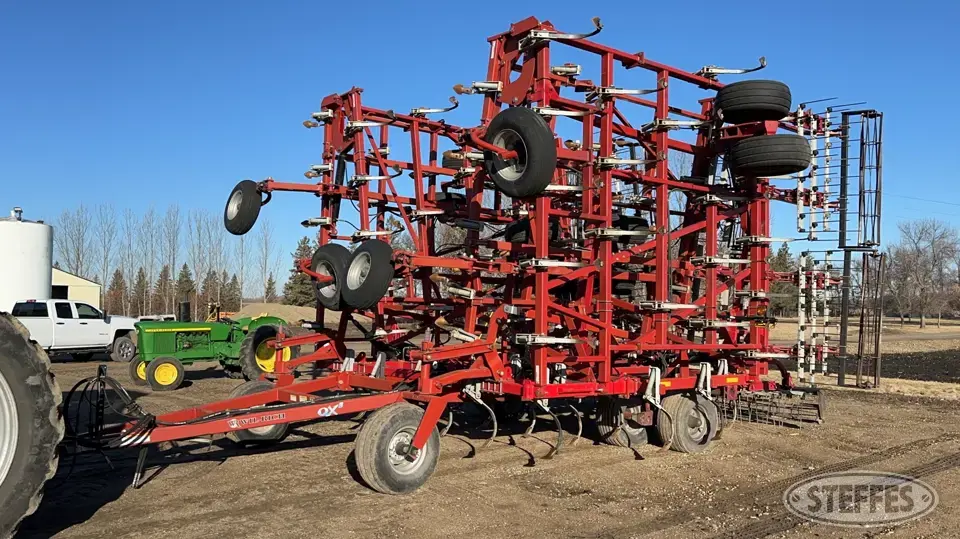 Wil-Rich QX2 Field Cultivator