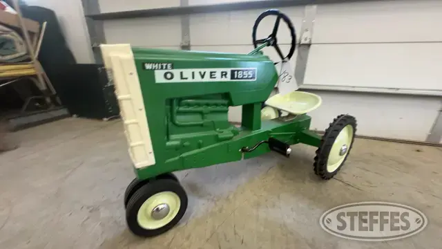 1972 Oliver 1855
