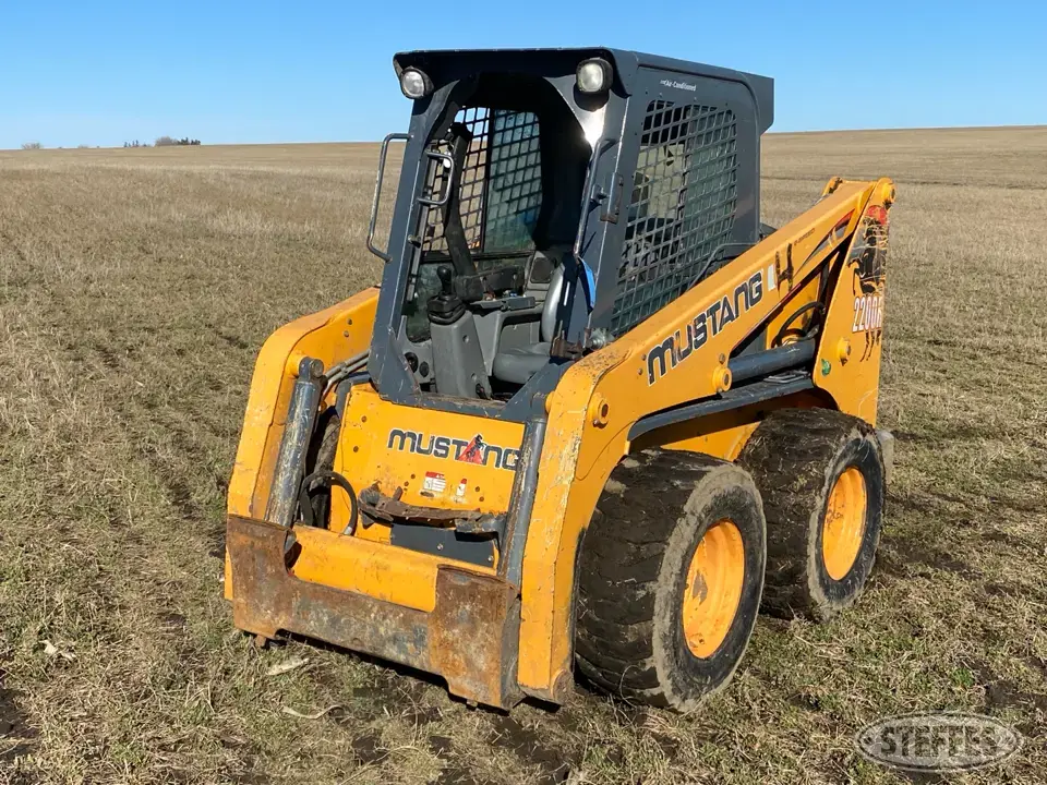 2018 Mustang 2200R Wheeled Skid Steer