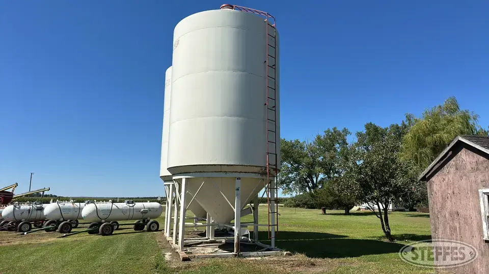 Friesen hopper bin