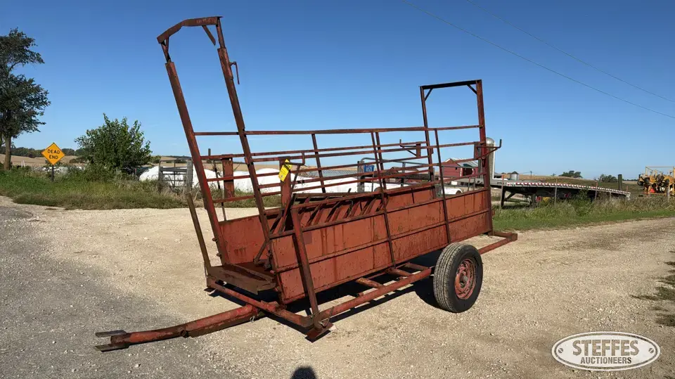 Portable loading chute Livestock Handling