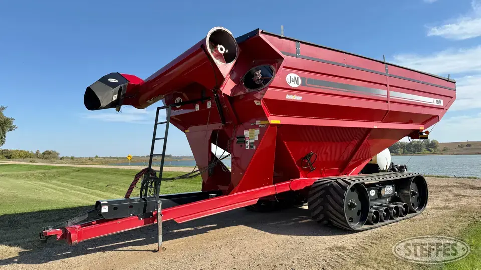 2011 J&M GrainStorm 1501 Grain Cart