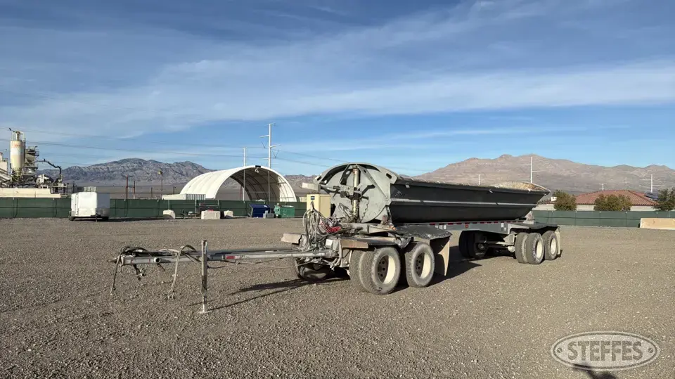 2006 Smithco SP2-33-27/CD-2 Pup Trailer