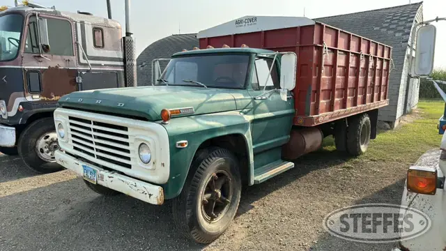 1970 Ford 600