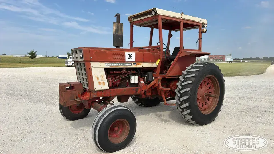 1974 International 1466 2WD Tractor