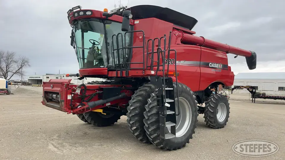2010 Case IH 7120 Combine