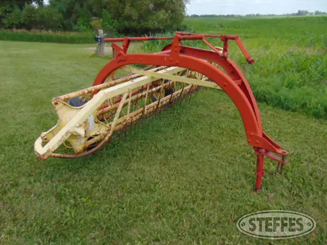 New Holland 56