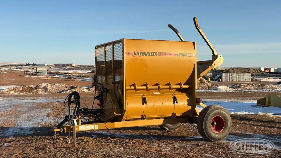 2015 Haybuster 2660 Bale Handling