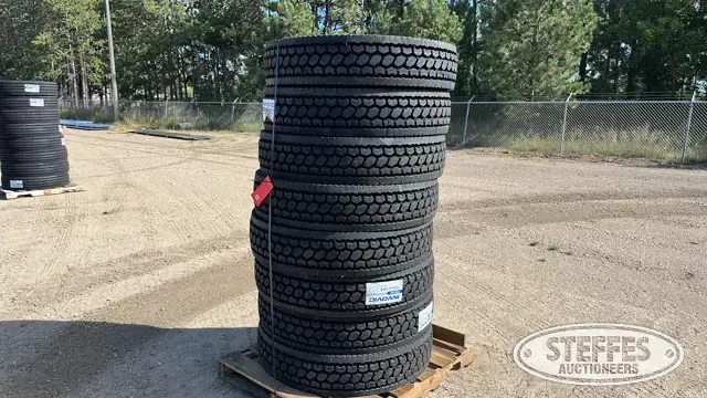 (8) Invovic FM750 11R22.5 tires