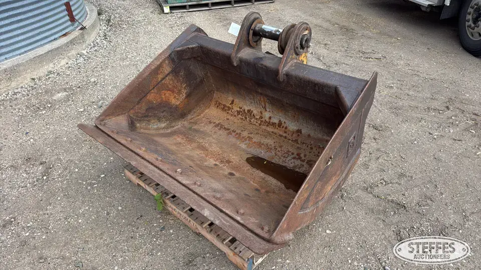 Bucket Excavator Attachment